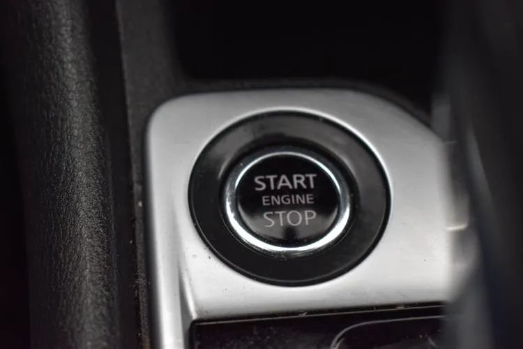 Used 2024 Nissan Sentra SV FWD image 28