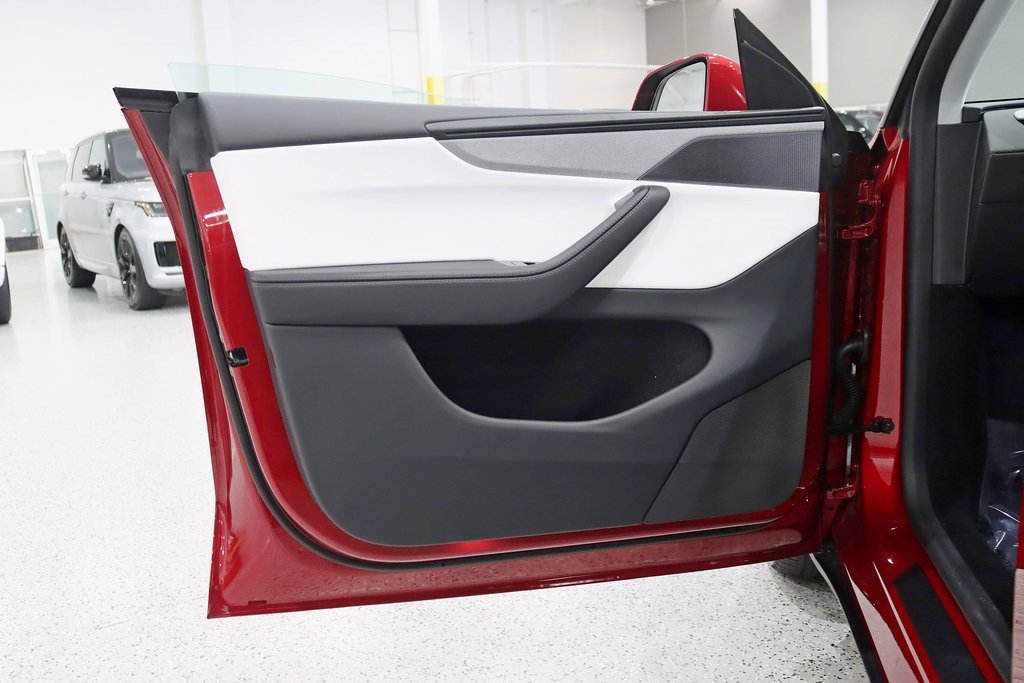 Used 2026 Tesla Model Y Long Range image 34