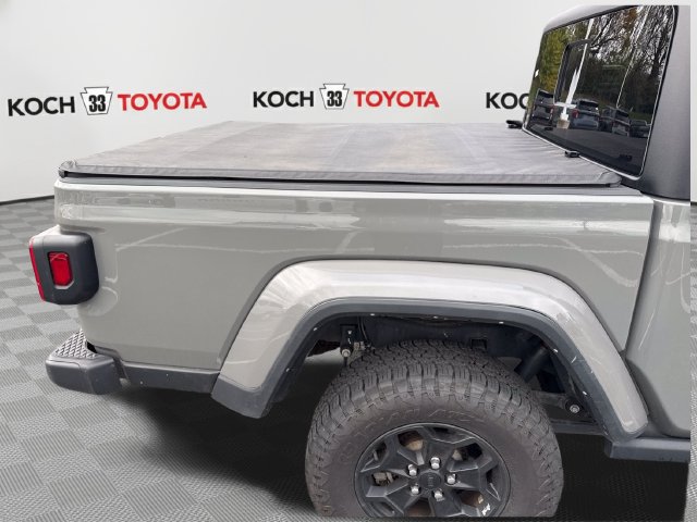 Used 2023 Jeep Gladiator Sport AWD/4WD image 19