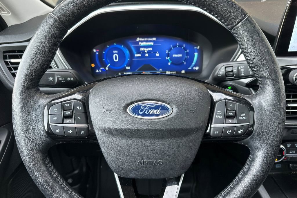 Used 2021 Ford Escape Titanium image 21