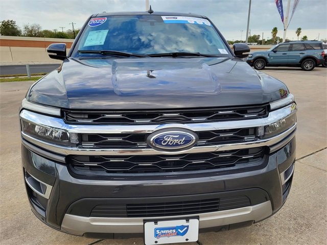 Used 2022 Ford Expedition Limited image 19