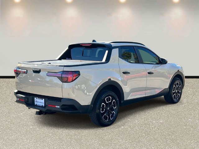 Used 2022 Hyundai Santa Cruz SEL w/ Activity Package FWD image 5