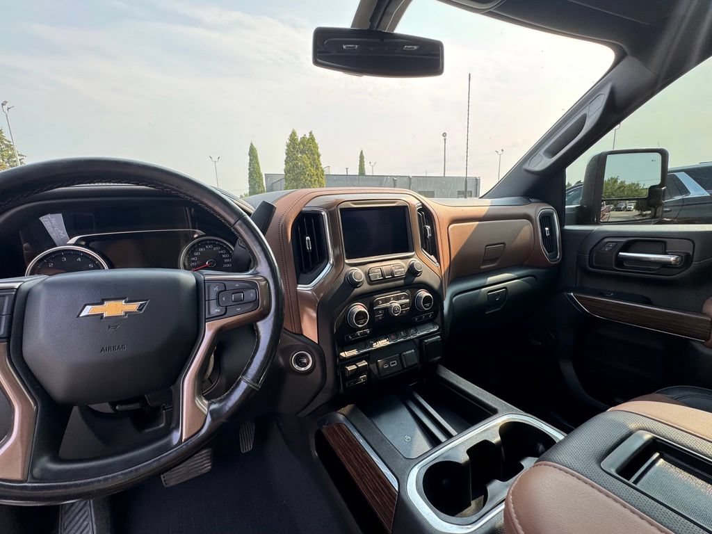 Used 2022 Chevrolet Silverado 2500 High Country AWD/4WD image 24