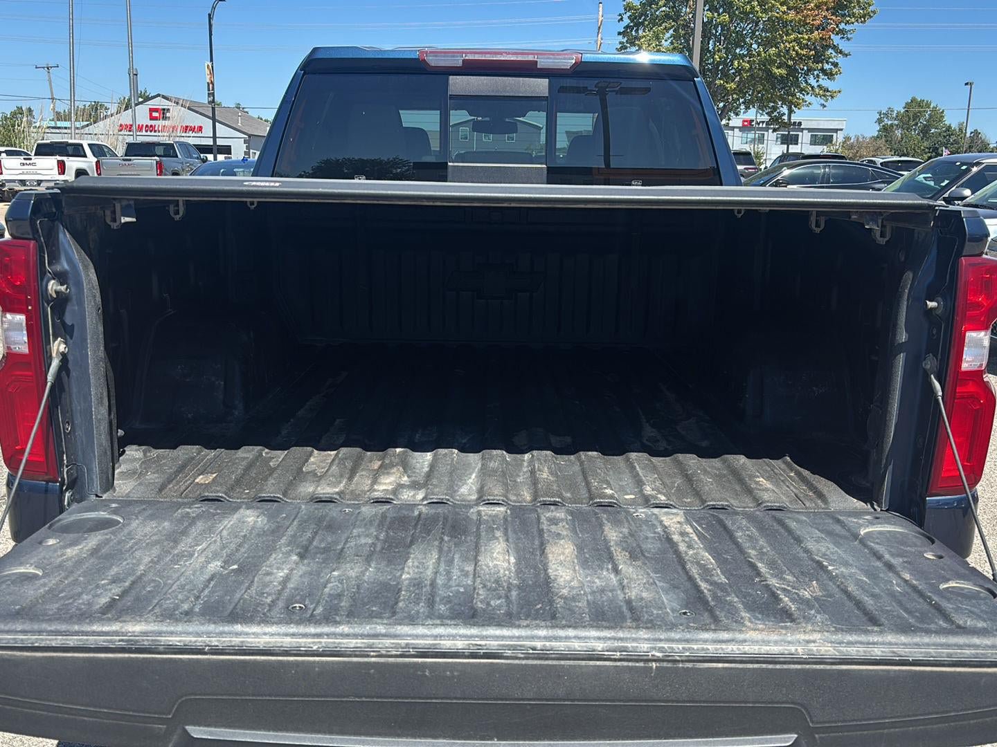 Used 2021 Chevrolet Silverado 1500 LTZ AWD/4WD image 7