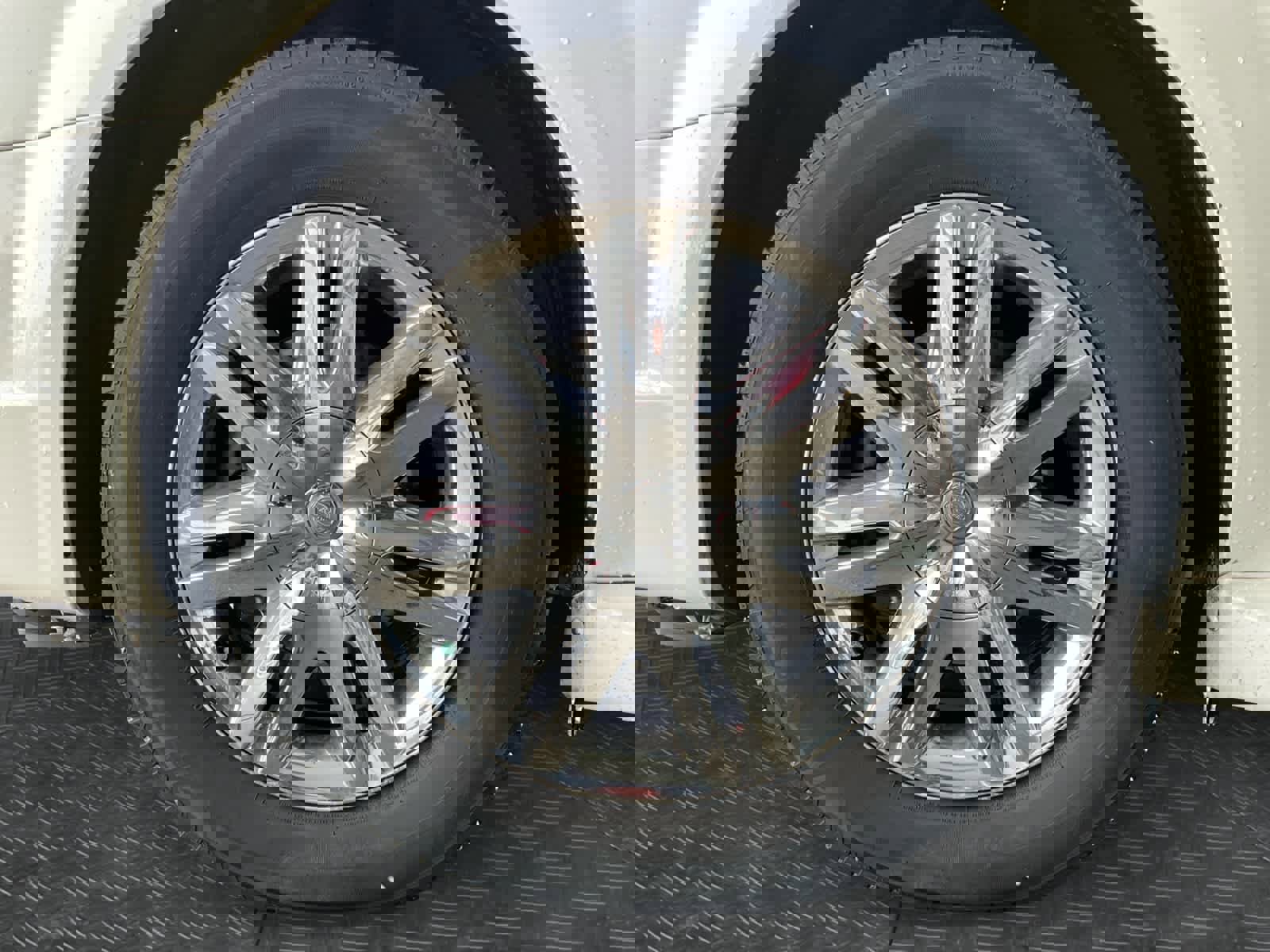 Used 2009 Chrysler Town & Country Limited w/ Entertainment Group #3 image 15