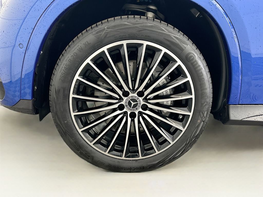 Certified 2025 Mercedes-Benz GLC 300 image 29