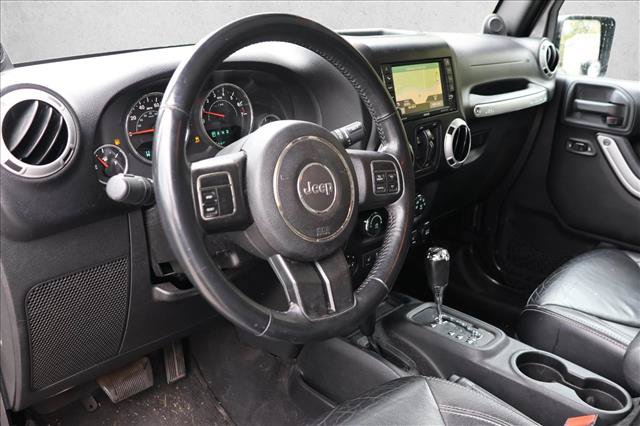 Used 2014 Jeep Wrangler Unlimited Sahara AWD/4WD image 12