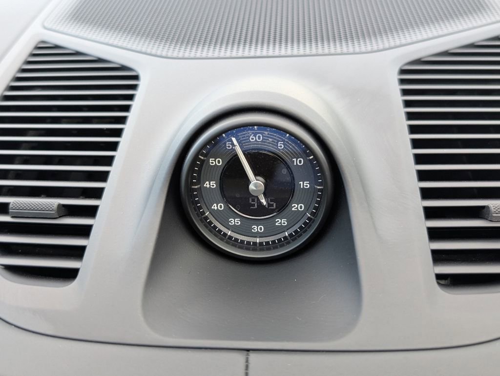 Certified 2025 Porsche Cayenne GTS image 16