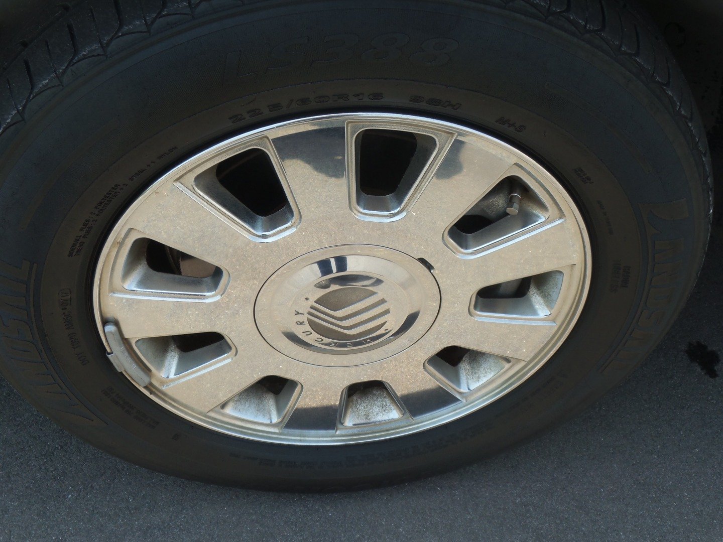 Used 2006 Mercury Grand Marquis LS RWD image 11