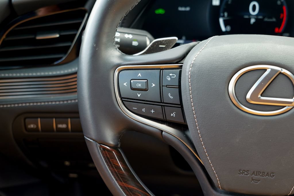 Used 2024 Lexus LS 500 AWD w/ Interior Upgrade Package image 45