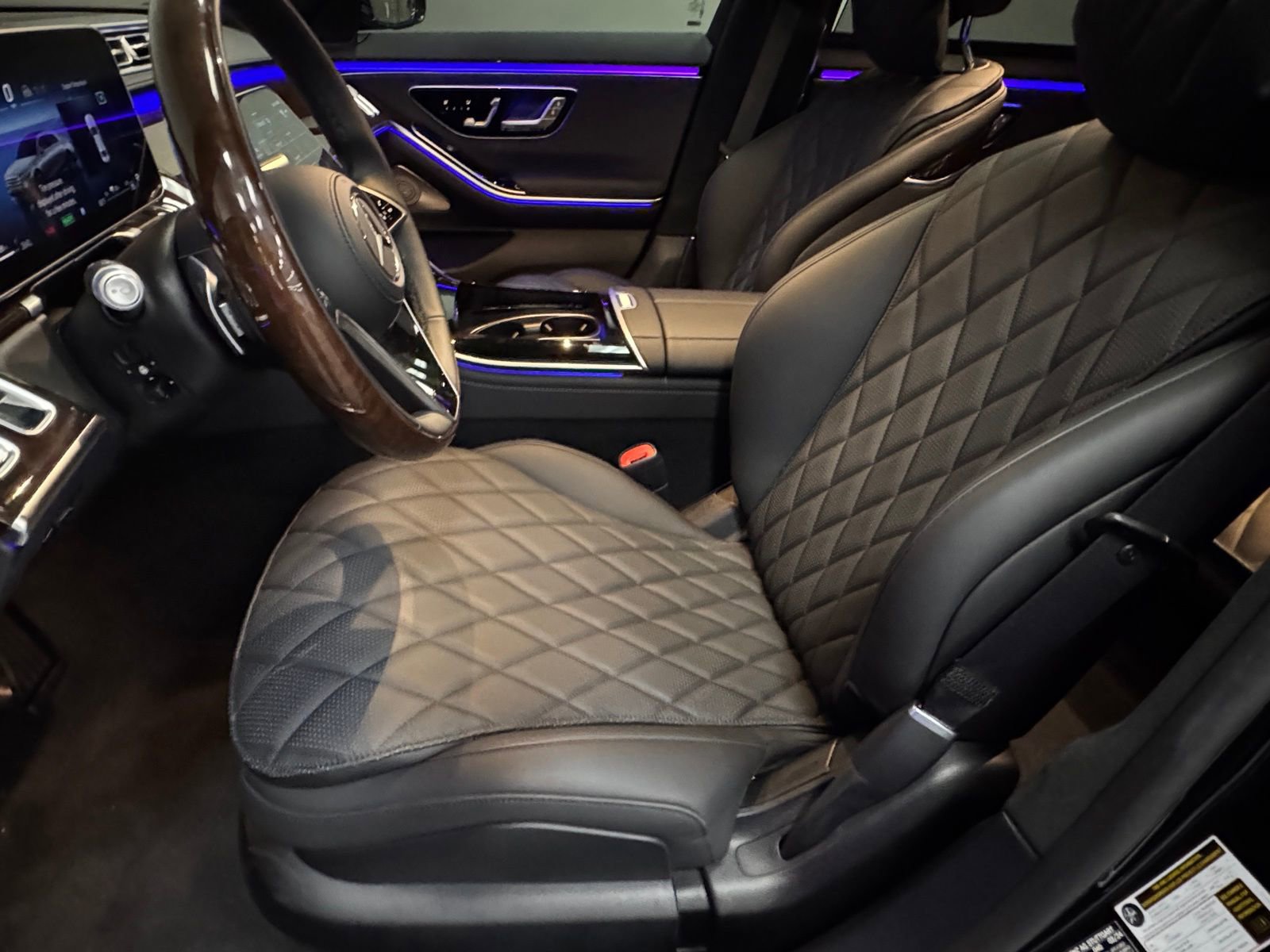 Used 2024 Mercedes-Benz S 580e 4MATIC Sedan image 19