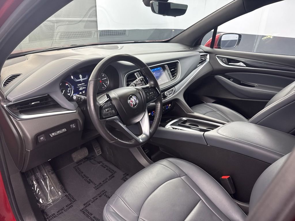 Used 2024 Buick Enclave Premium image 8
