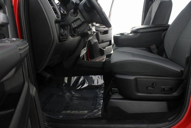 Used 2024 RAM 2500 Big Horn w/ Bed Utility Group image 15