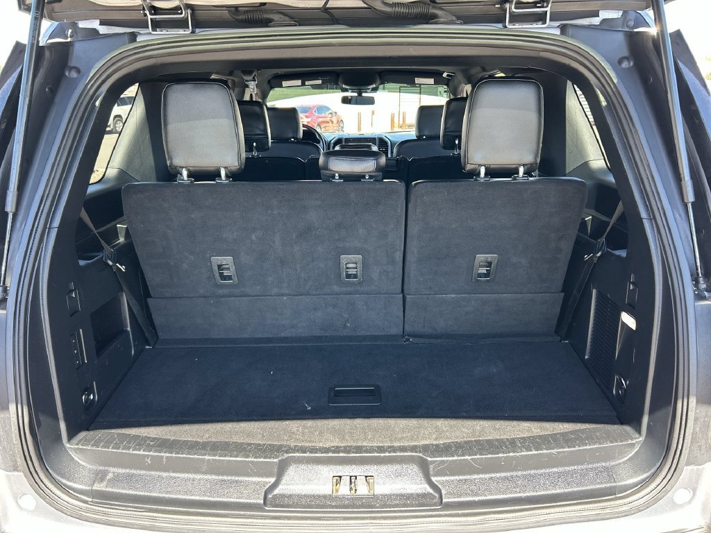 Used 2020 Ford Expedition XLT w/ Equipment Group 201A RWD image 26
