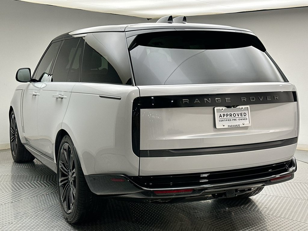 Certified 2026 Land Rover Range Rover SE AWD/4WD image 11