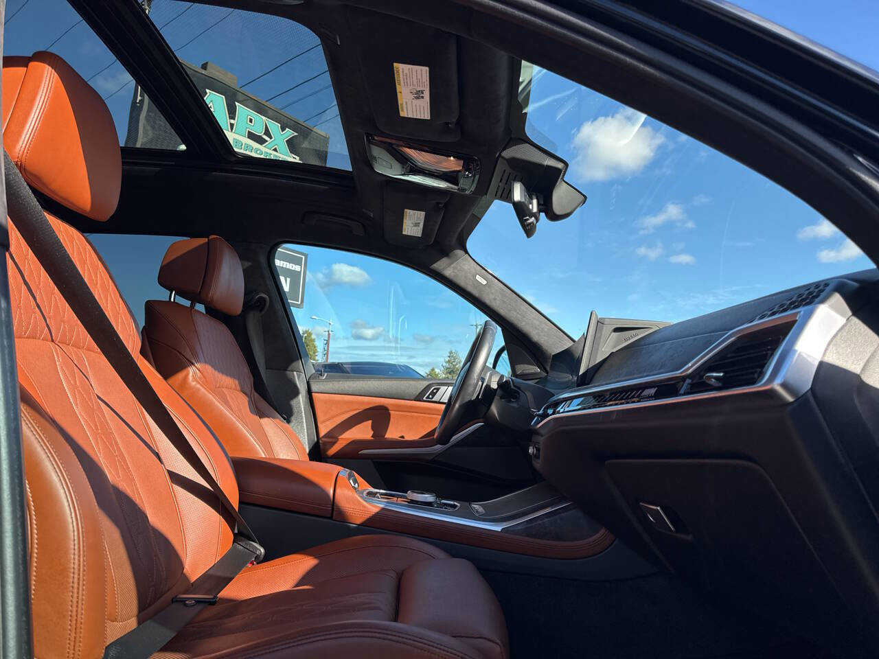 Used 2024 BMW X7 M60i w/ Executive Package image 24