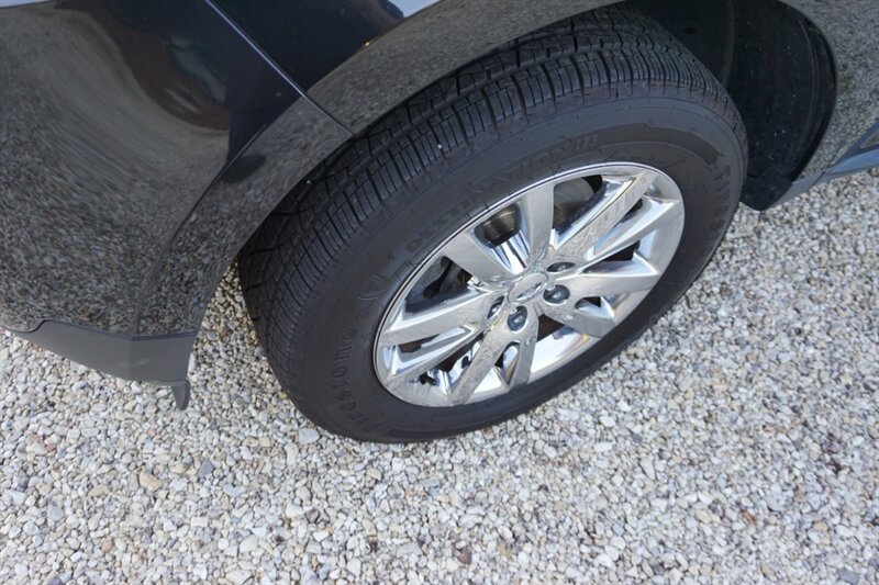 Used 2012 Ford Edge Limited w/ Driver Entry Pkg FWD image 38