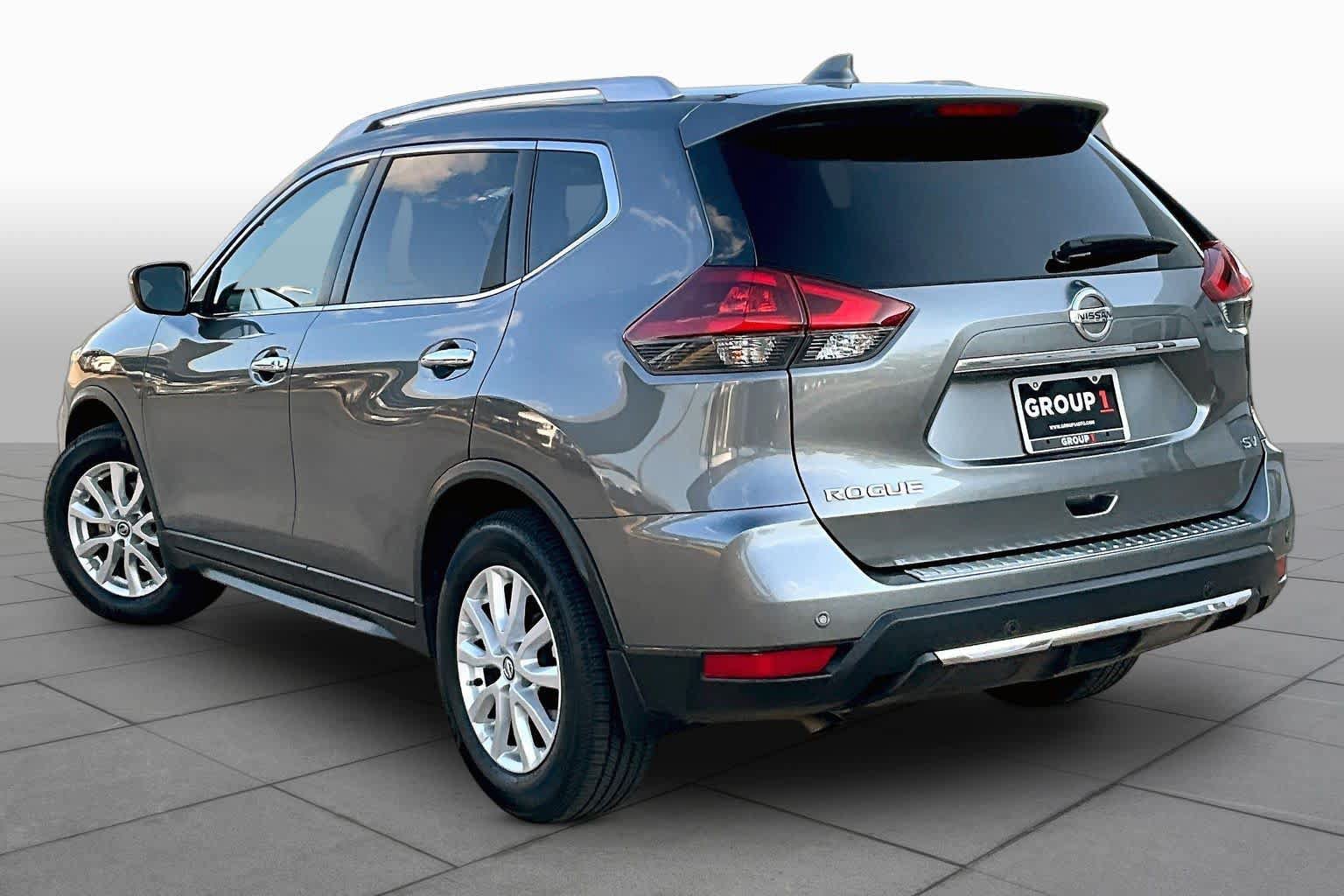 Used 2019 Nissan Rogue SV FWD image 11