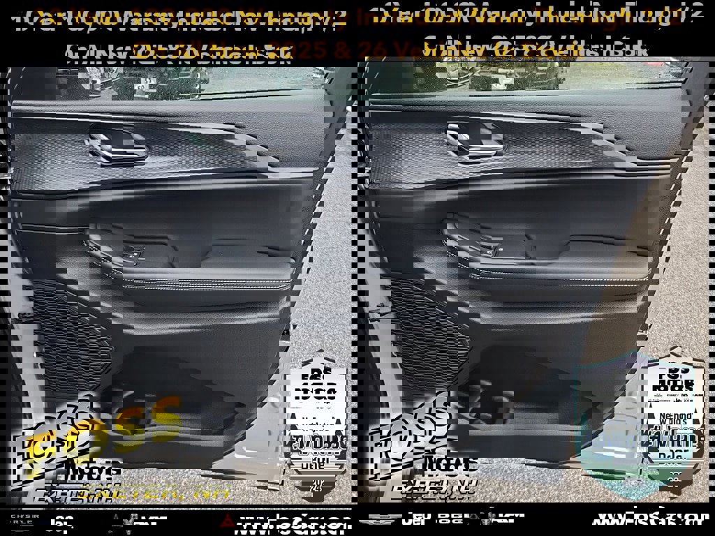 New 2025 Jeep Grand Cherokee Laredo X image 10