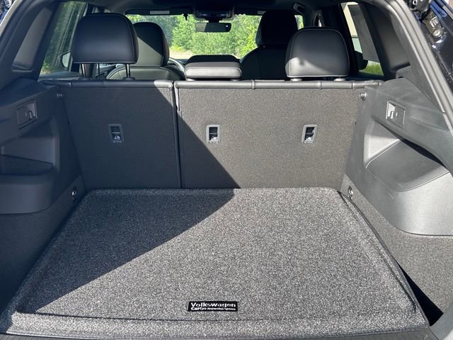 New 2026 Volkswagen Tiguan SE R-Line FWD image 23