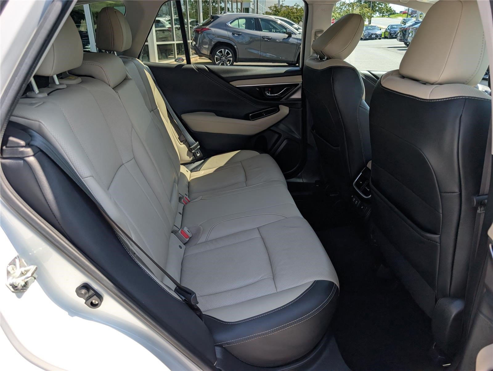Used 2020 Subaru Outback Limited w/ Popular Package #2 AWD/4WD image 13