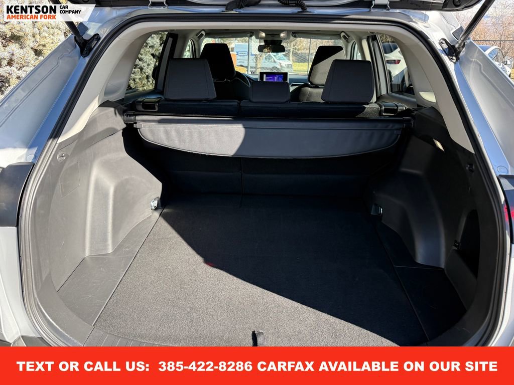 Used 2025 Toyota RAV4 XLE image 37
