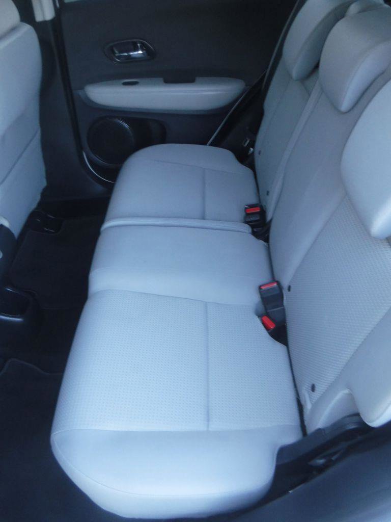 Used 2021 Honda HR-V LX image 29