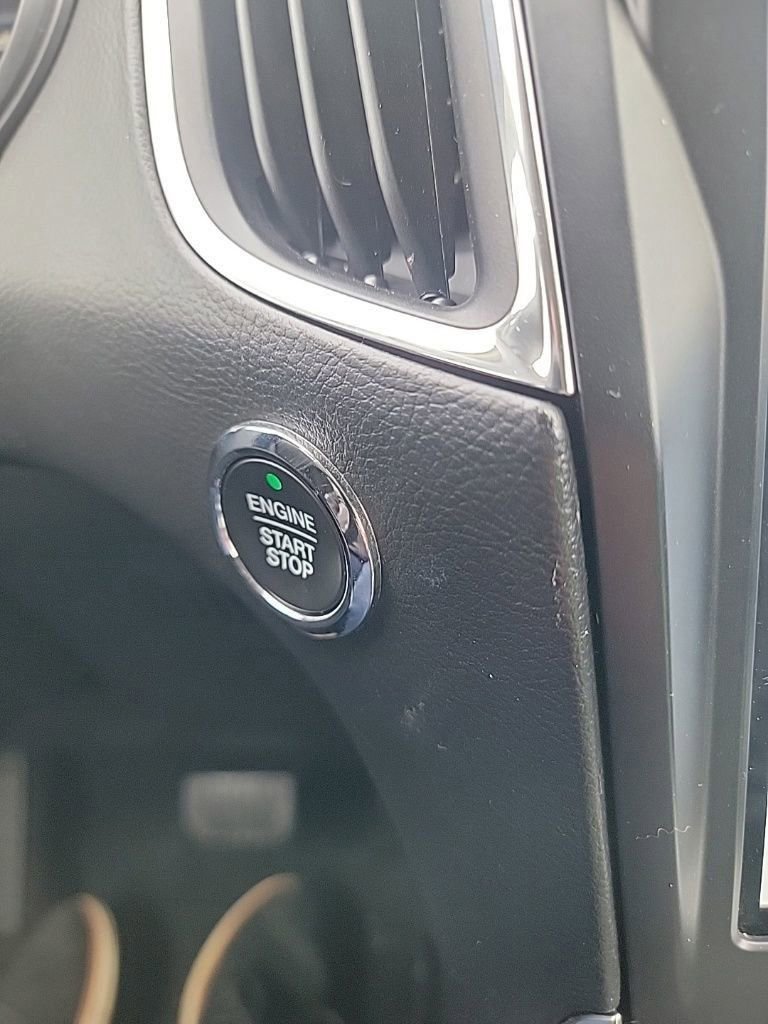 Used 2022 Ford Edge Titanium image 46