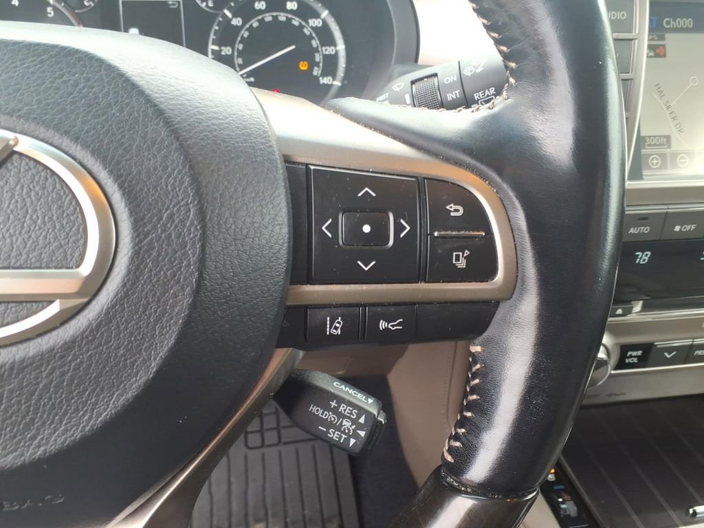 Used 2021 Lexus GX 460 Premium w/ Premium Package image 23