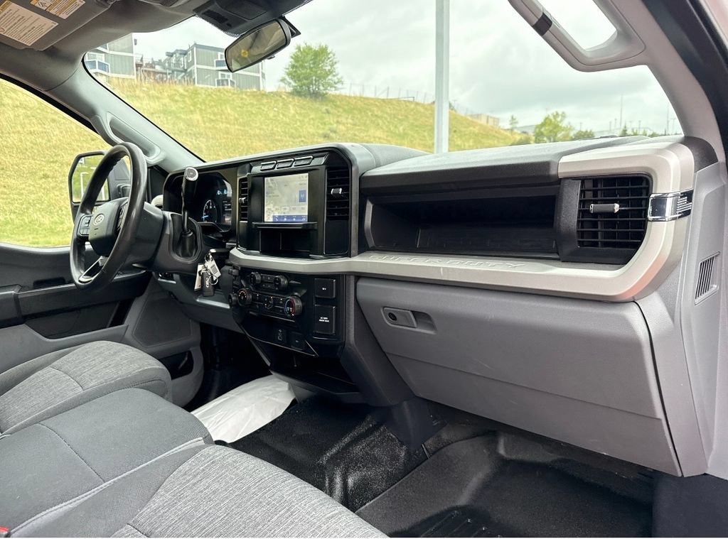 Used 2024 Ford F350 XL AWD/4WD image 29