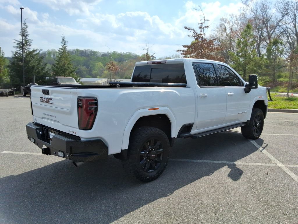 Used 2024 GMC Sierra 2500 AT4 w/ AT4 Preferred Package AWD/4WD image 5