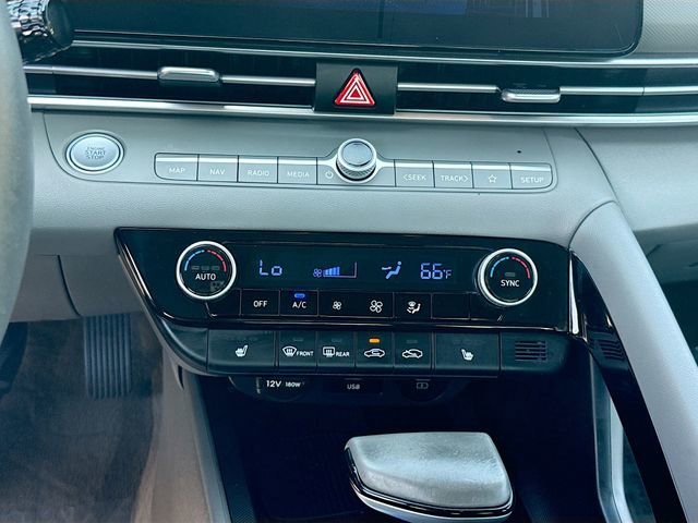 Certified 2024 Hyundai Elantra SEL w/ Convenience Package FWD image 15