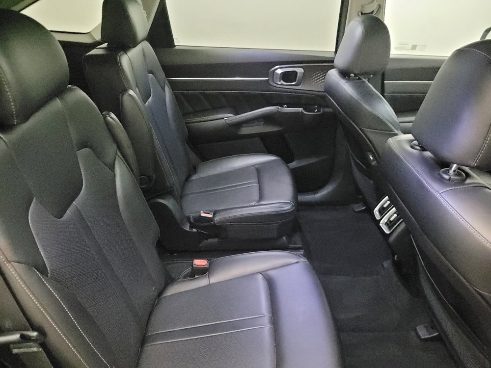 Used 2022 Kia Sorento SX image 19