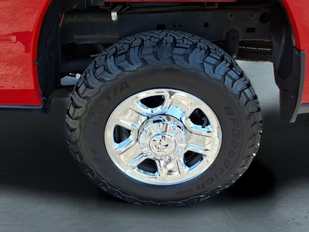 Used 2020 RAM 2500 Tradesman w/ Chrome Appearance Group image 12