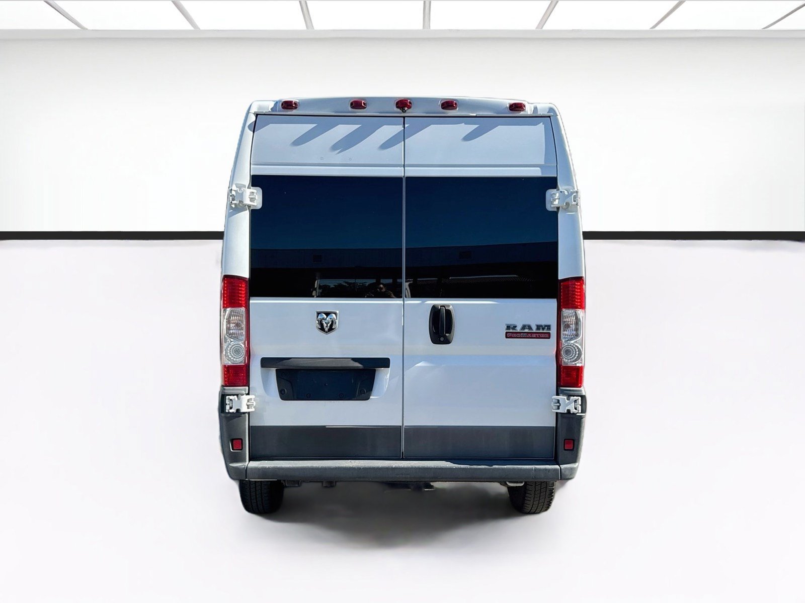 Used 2017 RAM ProMaster 2500 FWD image 5