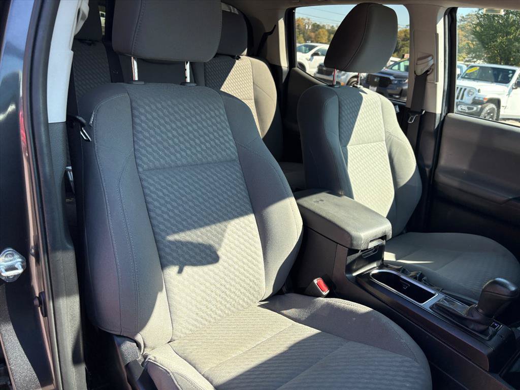 Used 2022 Toyota Tacoma SR AWD/4WD image 17