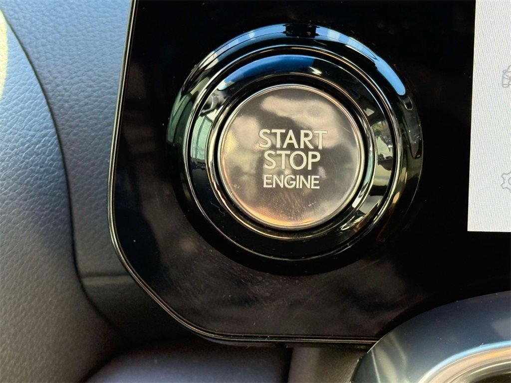 Used 2024 Lexus LX 600 4WD w/ Luxury Package image 29