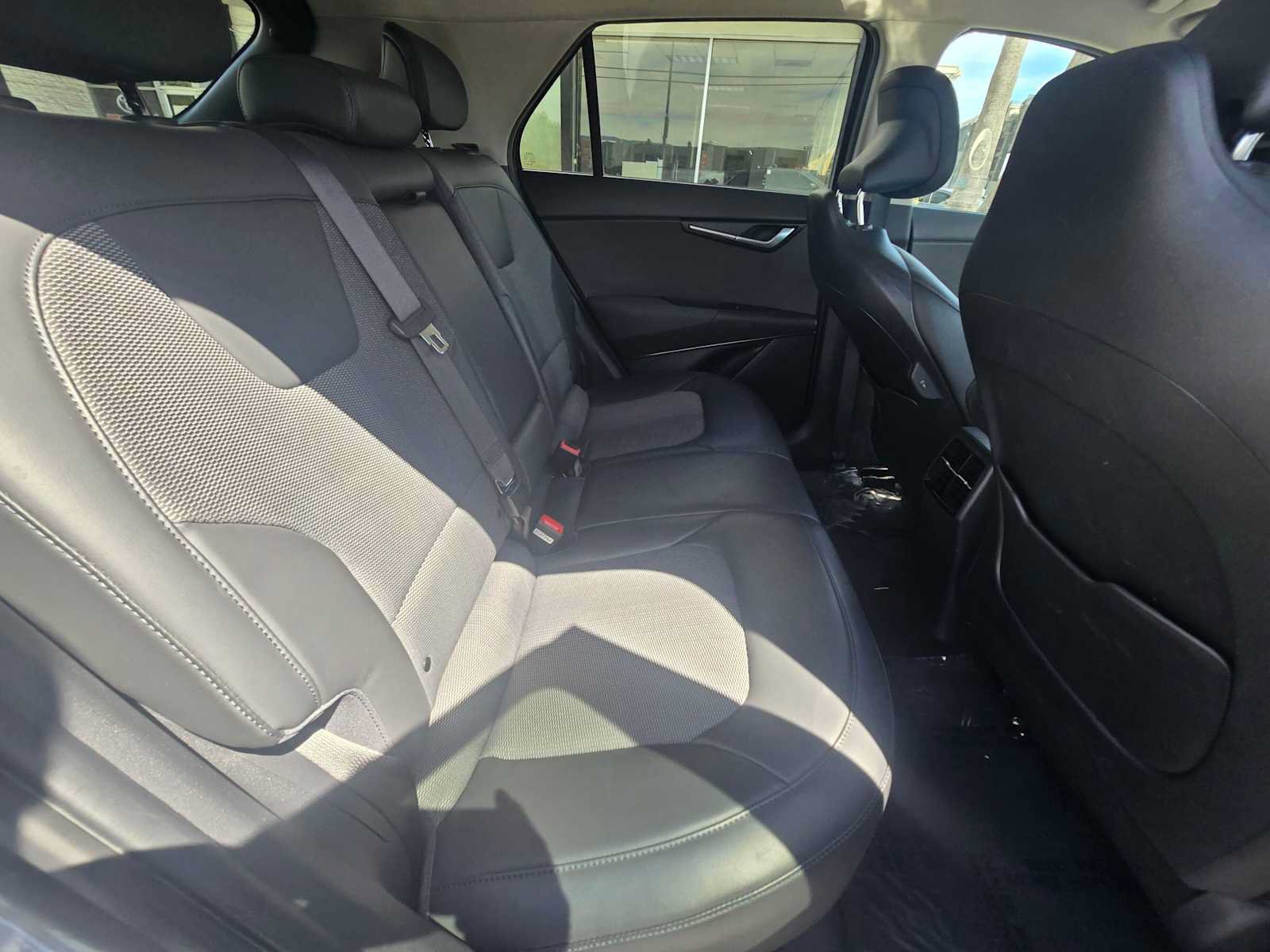 Used 2023 Kia Niro Wind FWD image 12