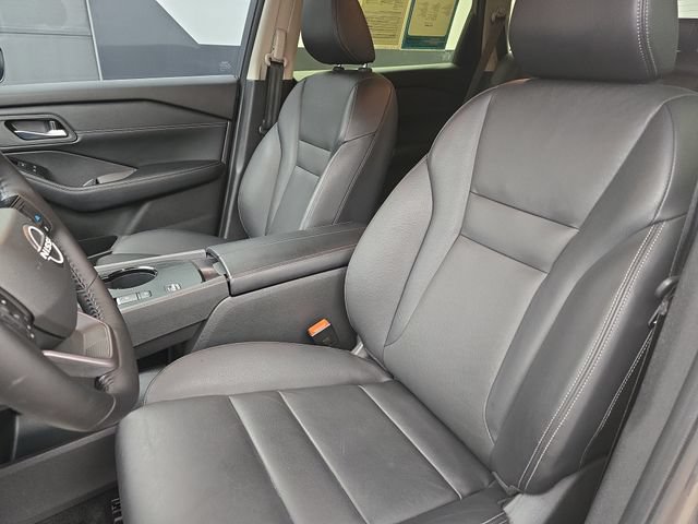 Used 2025 Nissan Rogue SL FWD image 20