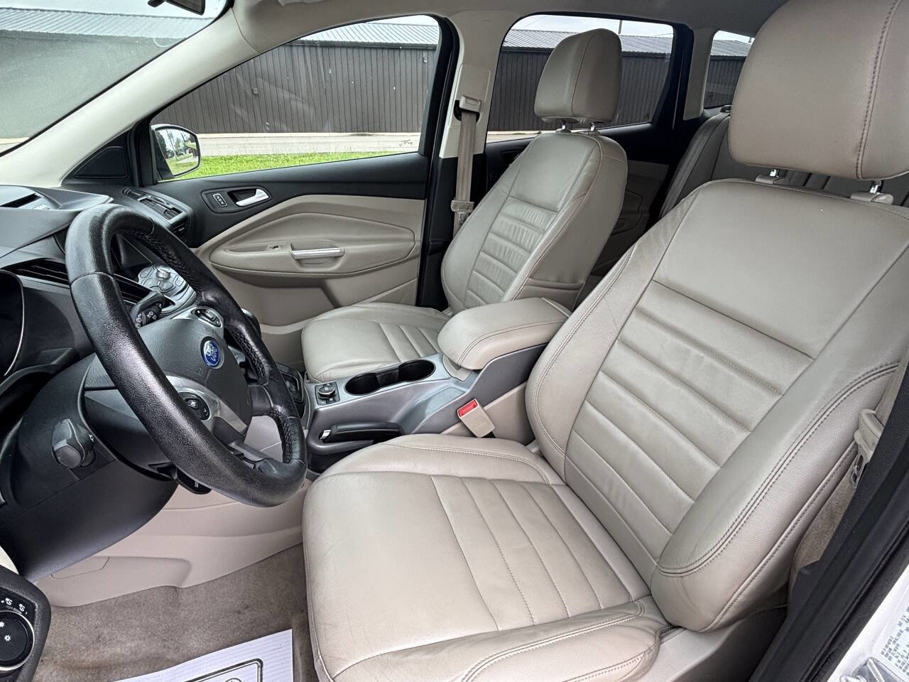 Used 2015 Ford Escape SE w/ Equipment Group 201A FWD image 7
