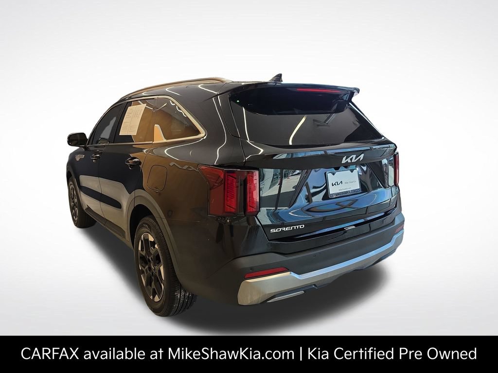 Certified 2024 Kia Sorento S w/ Panoramic Sunroof Package FWD image 4