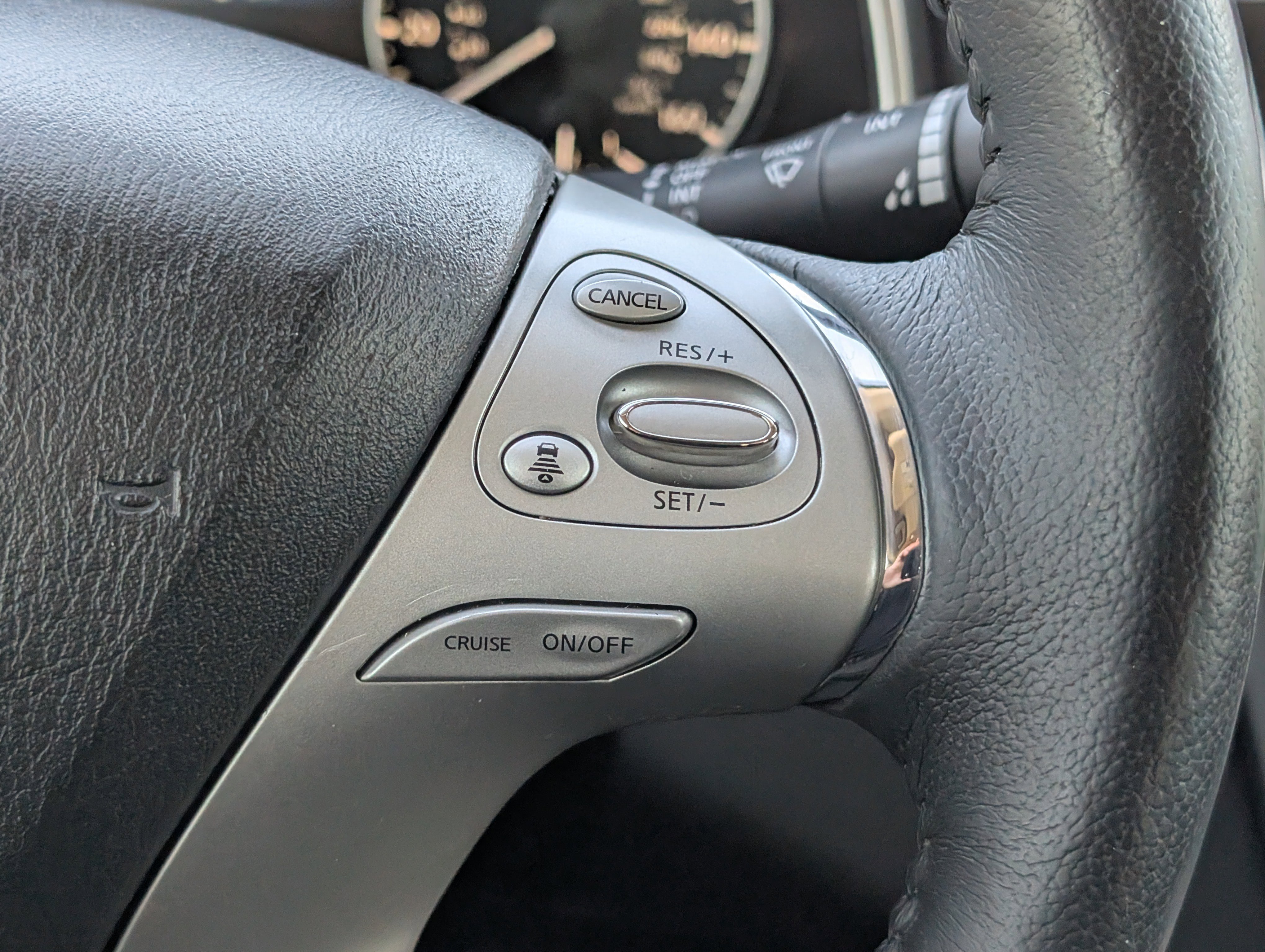 Used 2018 Nissan Murano Platinum w/ Cargo Package image 12