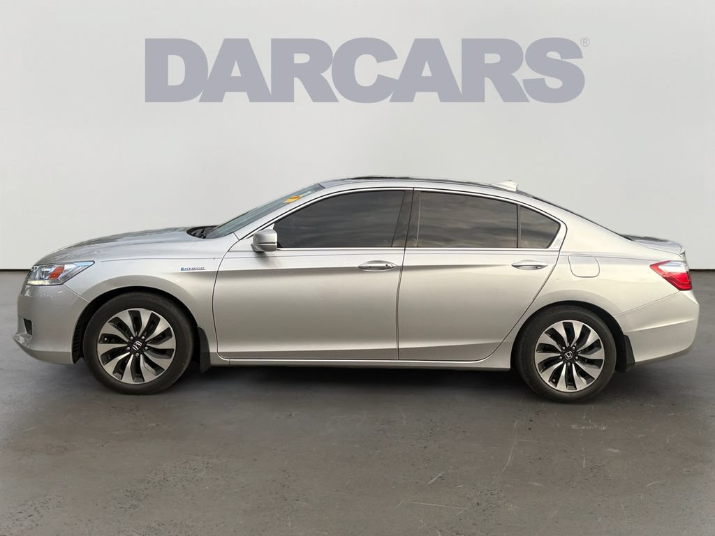 Used 2015 Honda Accord Touring image 4