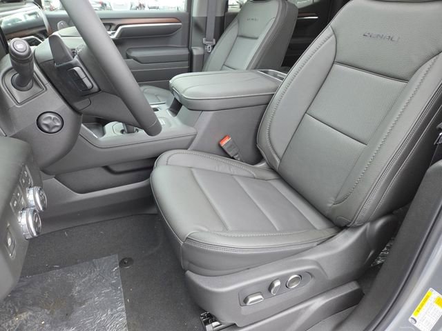 New 2026 GMC Sierra 1500 Denali w/ Denali Reserve Package AWD/4WD image 36