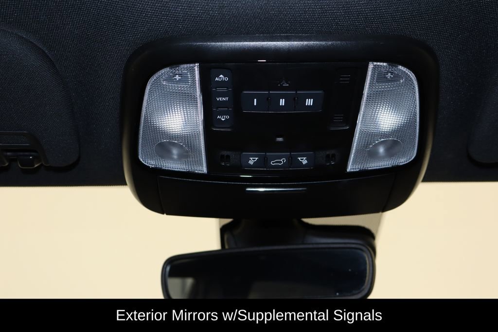 Used 2023 Dodge Durango GT image 29