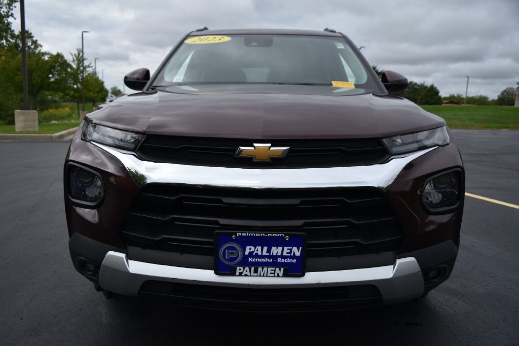 Used 2023 Chevrolet TrailBlazer LT FWD image 3