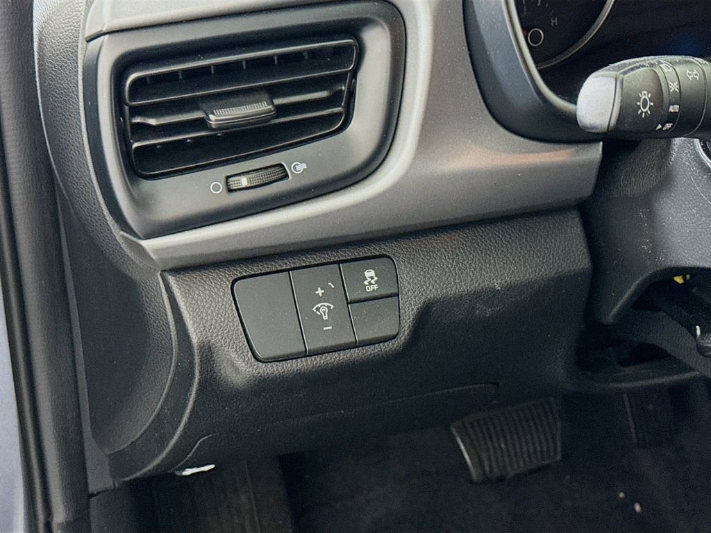 Used 2020 Kia Rio S w/ Technology Package image 10