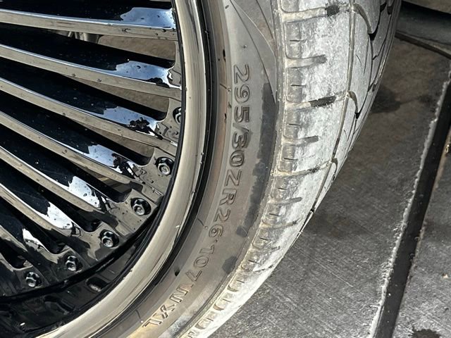 Used 2023 Cadillac Escalade Premium Luxury image 8