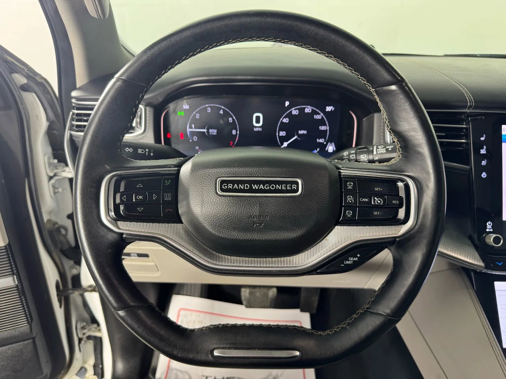 Used 2023 Jeep Grand Wagoneer 4WD w/ Flexible Seating Group image 12