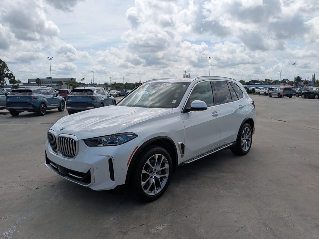 Used 2024 BMW X5 sDrive40i w/ Premium Package RWD image 4